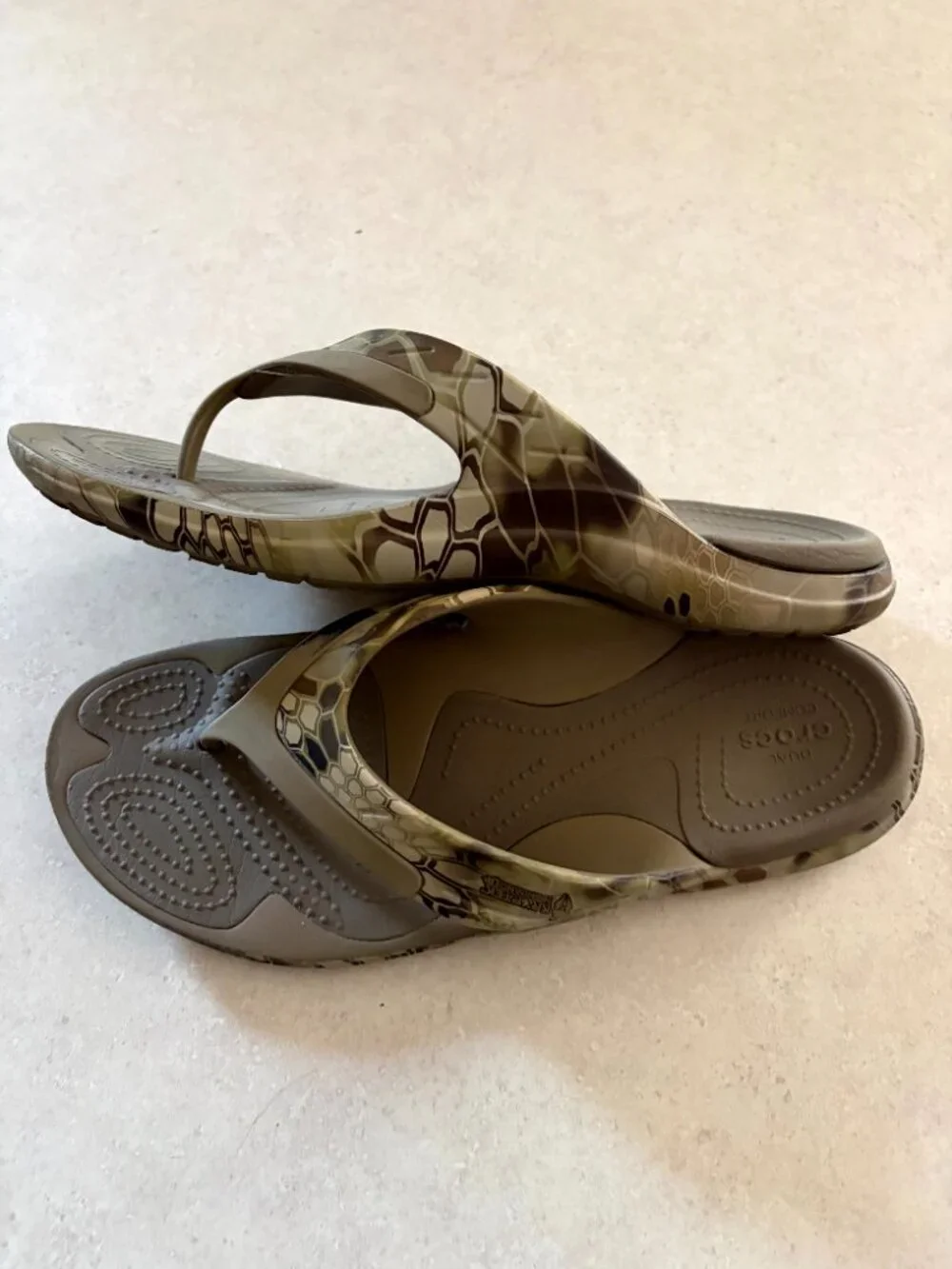 CROCS sandals flip